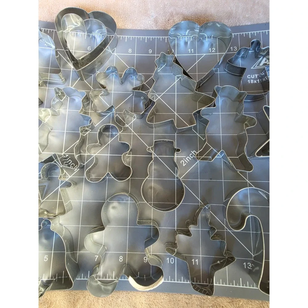 Vintage Metal Cookie Cutter Lot 20+pc Christmas Holiday Gingerbread Star Heart